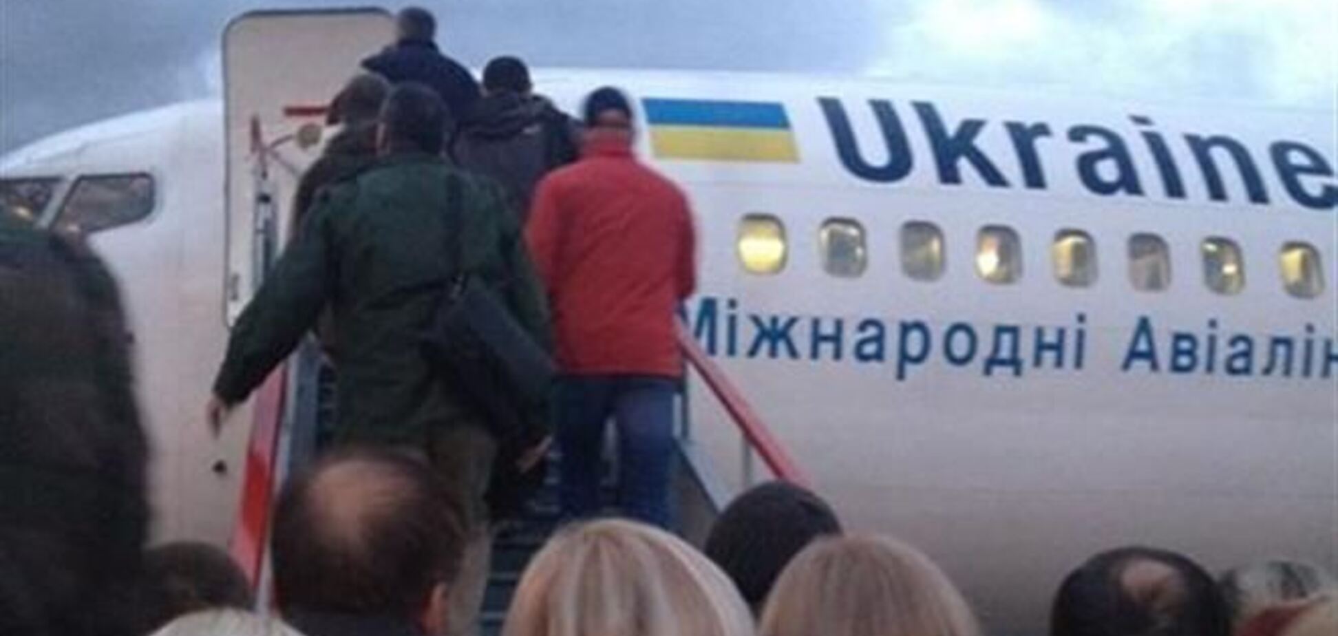 Глава Меджлісу вилетів до Києва на акцію протесту