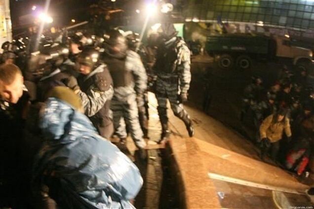 МИД Венгрии осудило применение силы к участникам Евромайдана