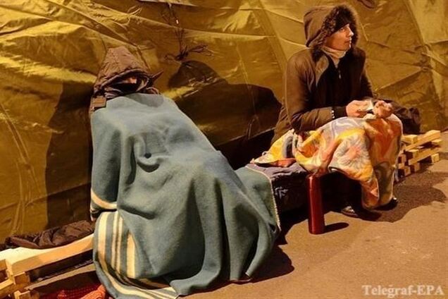 Евромайдановцы попадают в больницы с расстройствами психики, пневмонией и опьянением