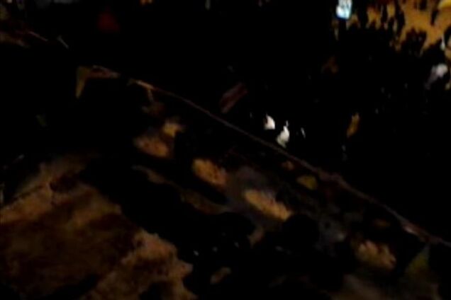 Спецназ ночью пытался прорвать баррикады на Институтской