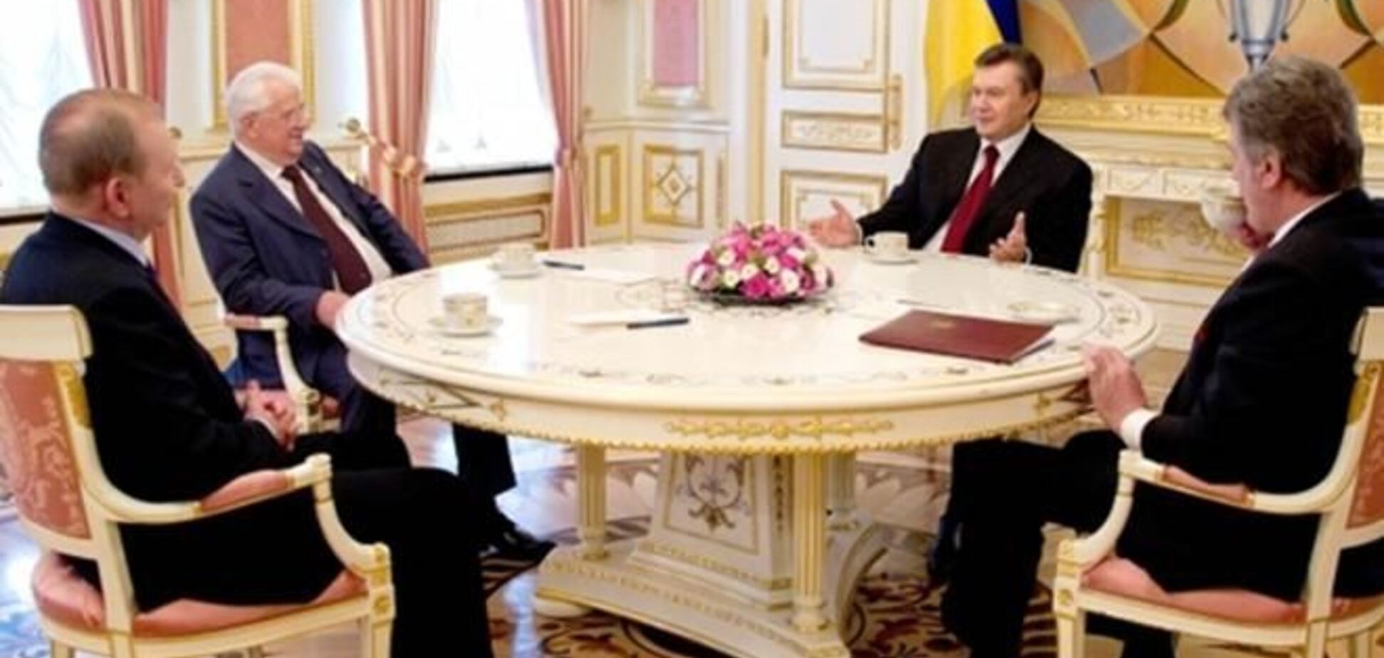 Кравчук объяснил Януковичу, как должны действовать силовики