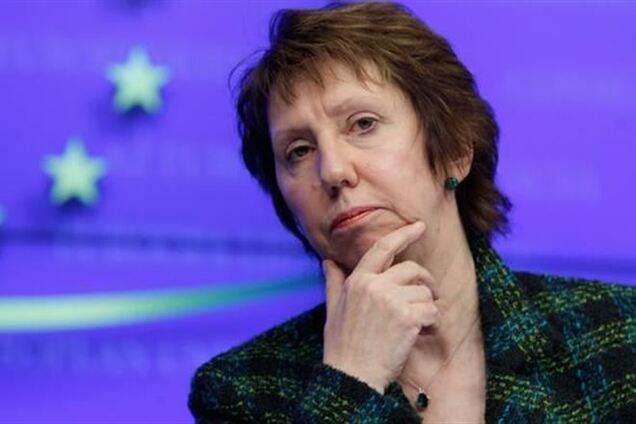 Эштон намерена встретиться в Киеве с властями и оппозицией