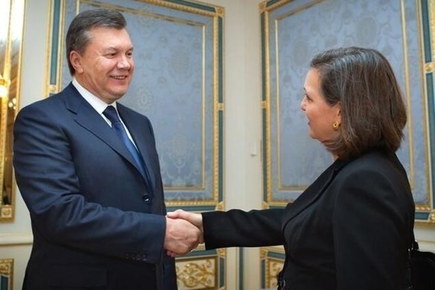 Нуланд дала зрозуміти Януковичу, що США незадоволені його діями