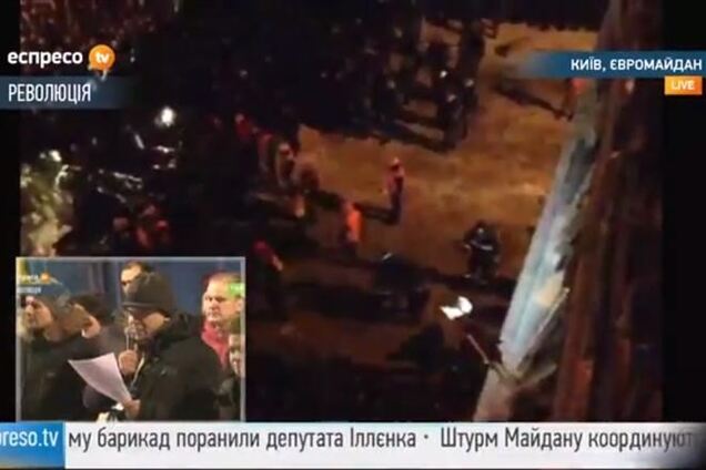 'Беркут' прорывает баррикады на Институтской