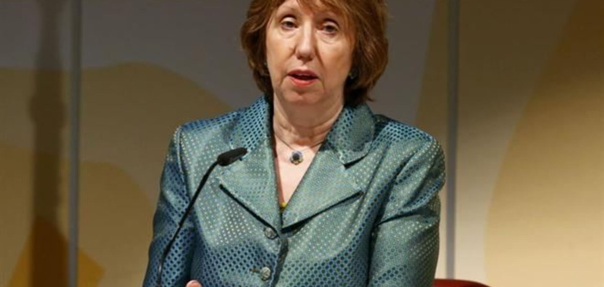 Эштон: штурм Евромайдана ночью 11 декабря утрудняет диалог власти и оппозиции