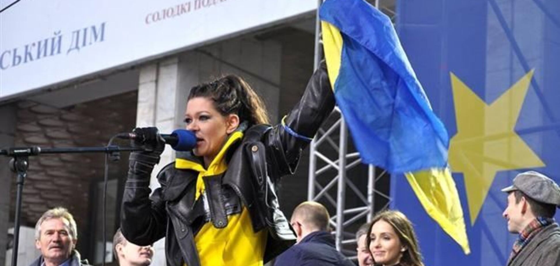 Руслана зовет на Майдан новых митингующих