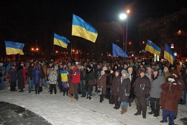 Евромайдан Харькова объявил мобилизацию на Киев