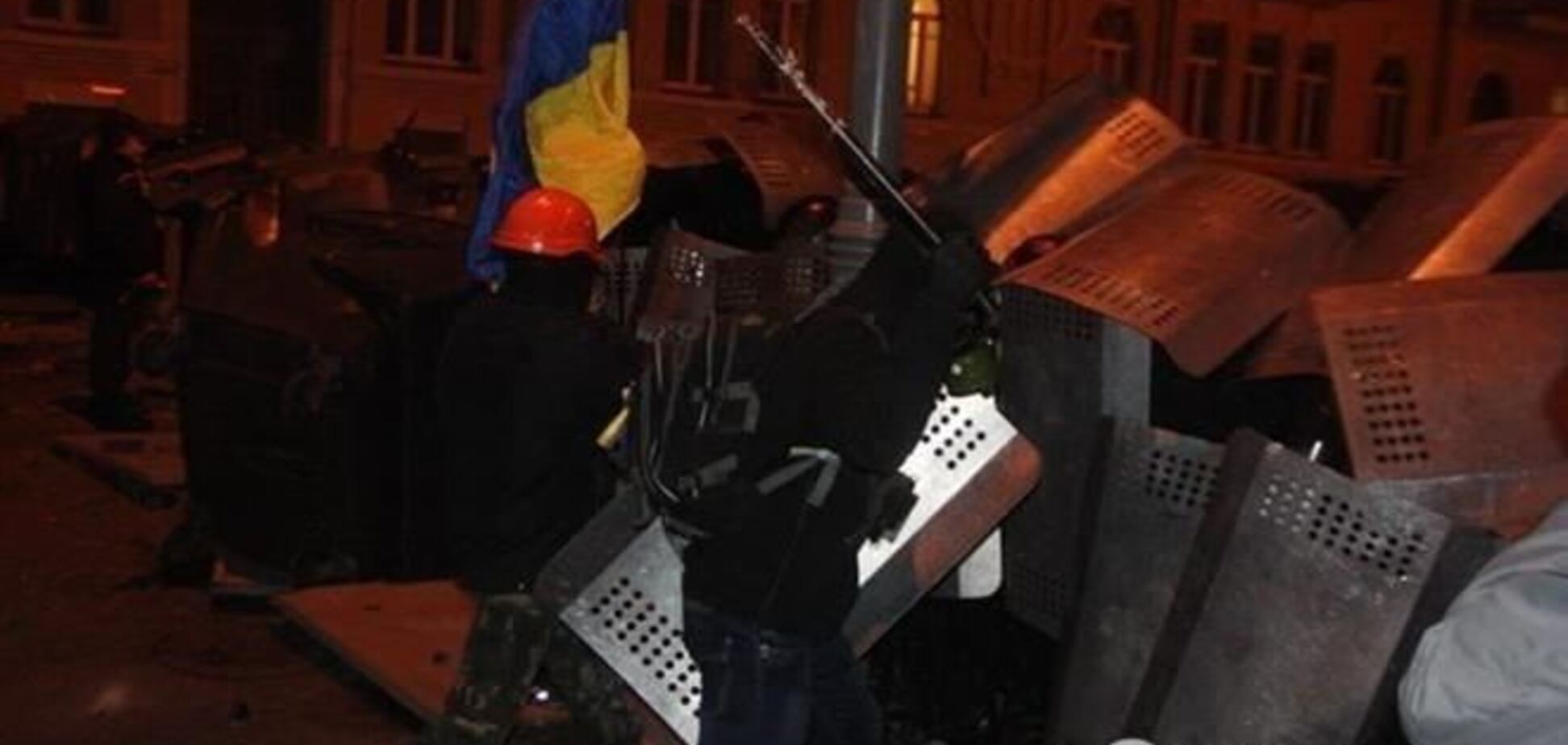 Янукович согласен на 'освобождение' центра Киева от  силовиков - Кравчук