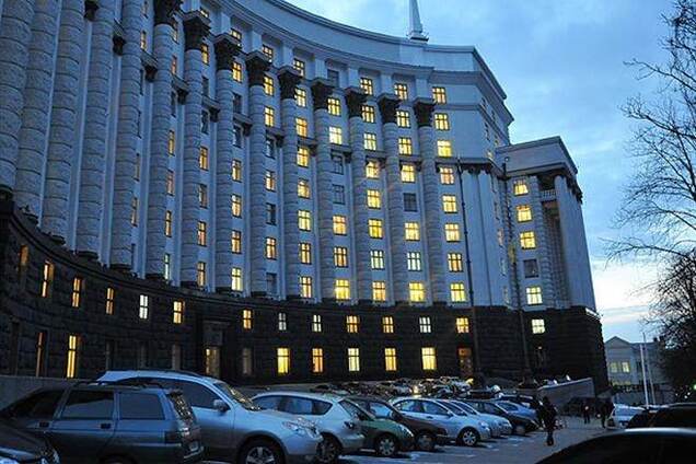 Опозиція знову почала збір підписів за відставку Кабміну