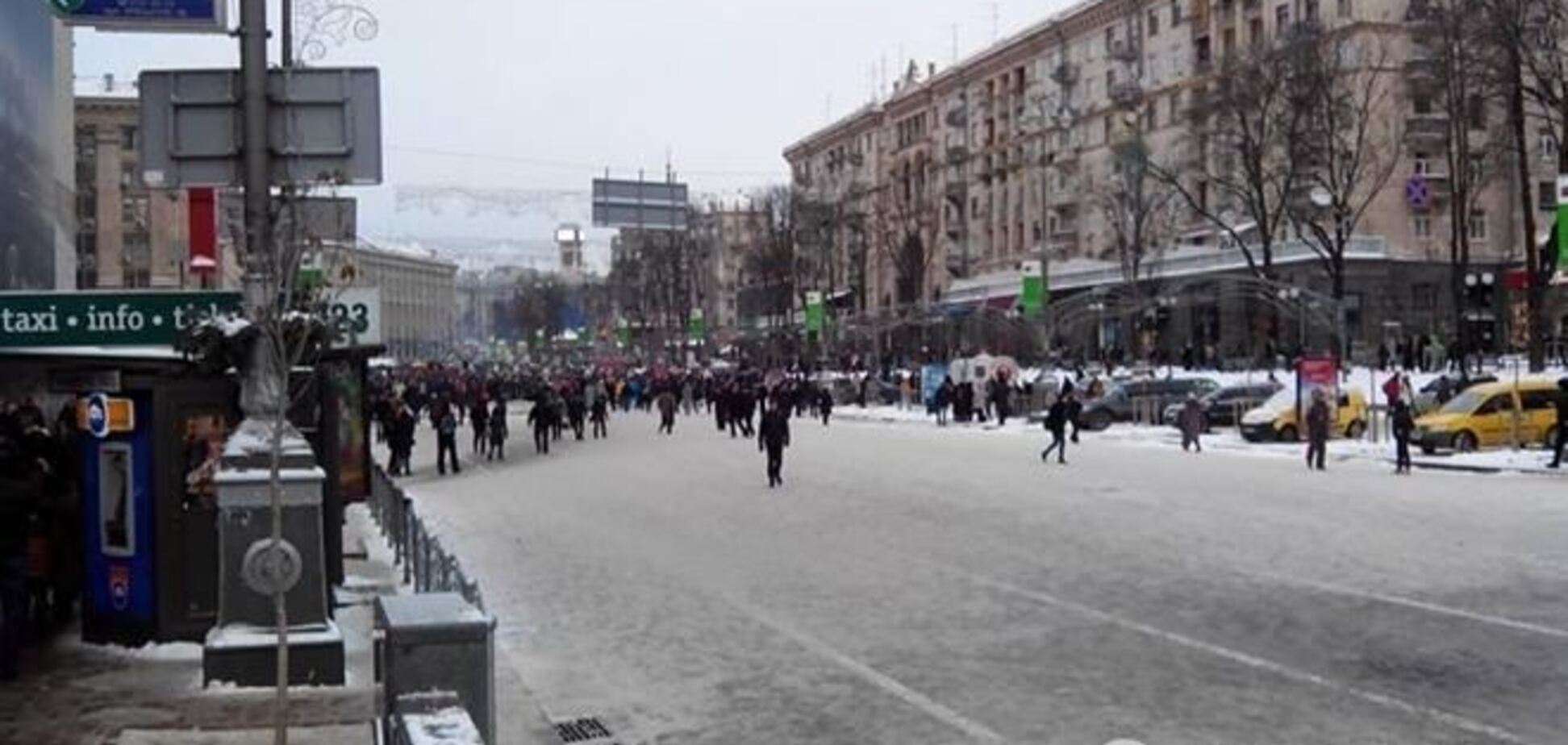 Евромайдановцы закончили пикеты ЦИК, СБУ и МВД
