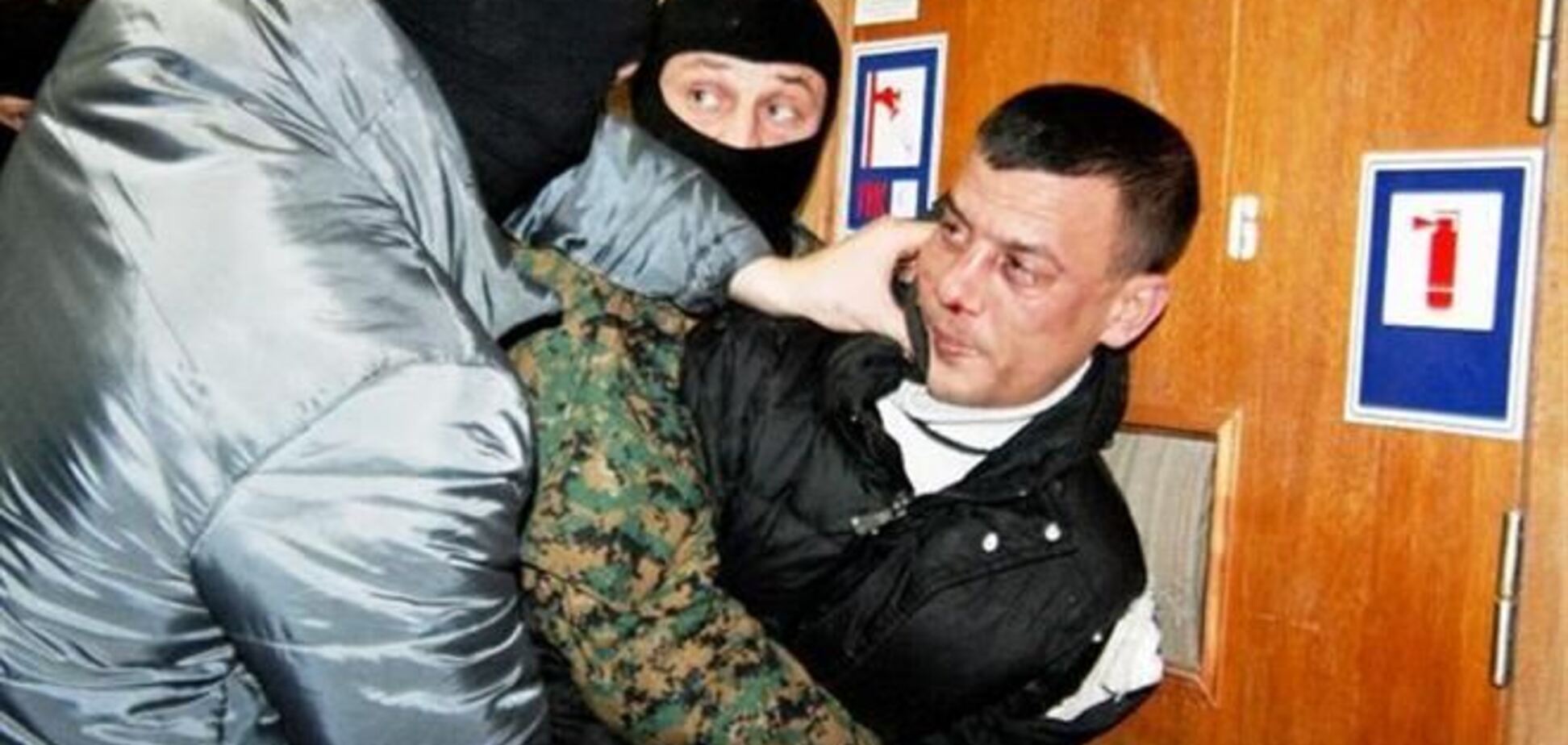 Возле Дома профсоюзов задержали милиционера-провокатора – 'Свобода'