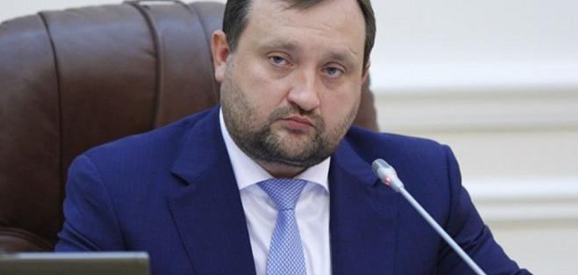 Арбузов: правительство делает все, чтобы не допустить спада в экономике