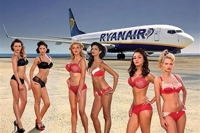 Эротический календарь Ryanair запрещен судом