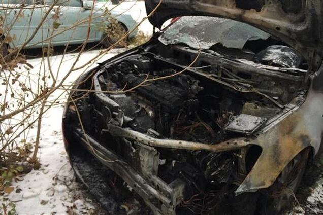 Основателю ужгородского Евромайдана сожгли машину