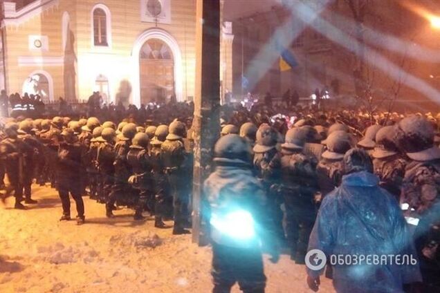 Янукович-младший показал подборку видео, на котором провокаторы избивают 'Беркут'