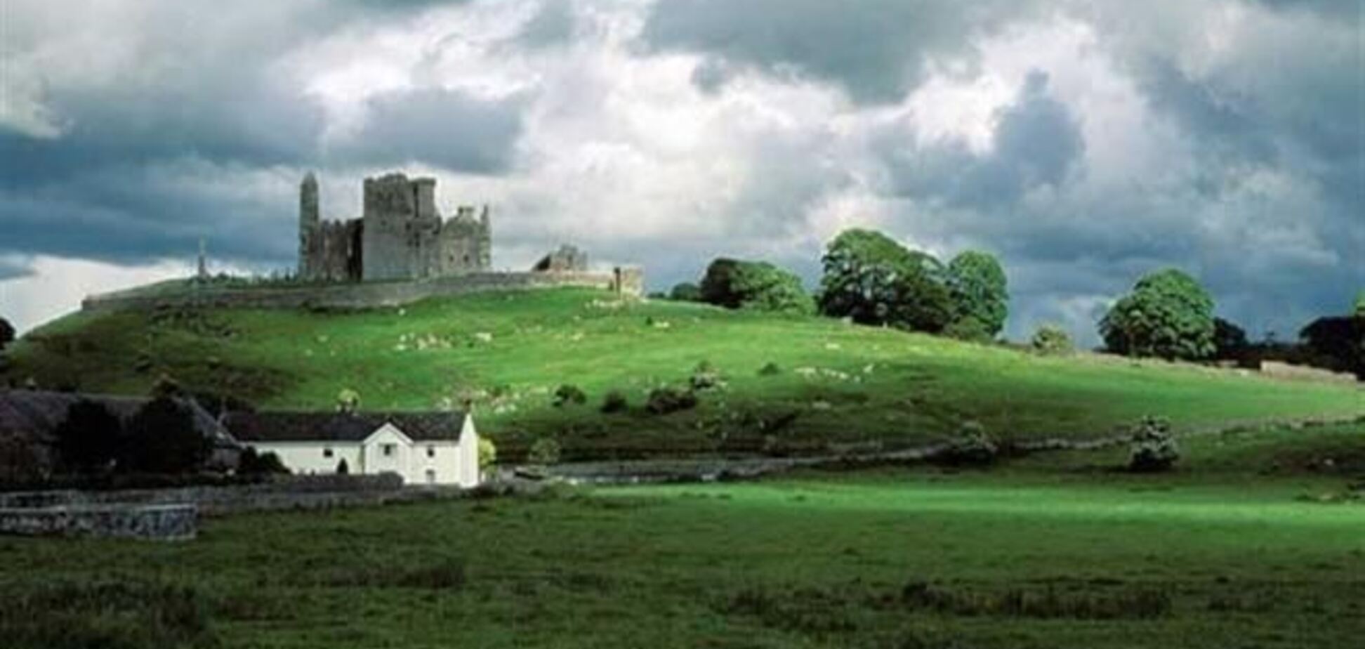 Ирландия отказалась от международной финансовой помощи