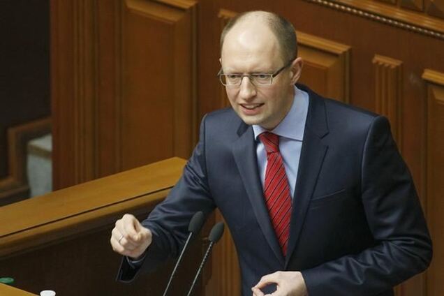 Яценюк: осталось собрать девять подписей за отставку Азарова