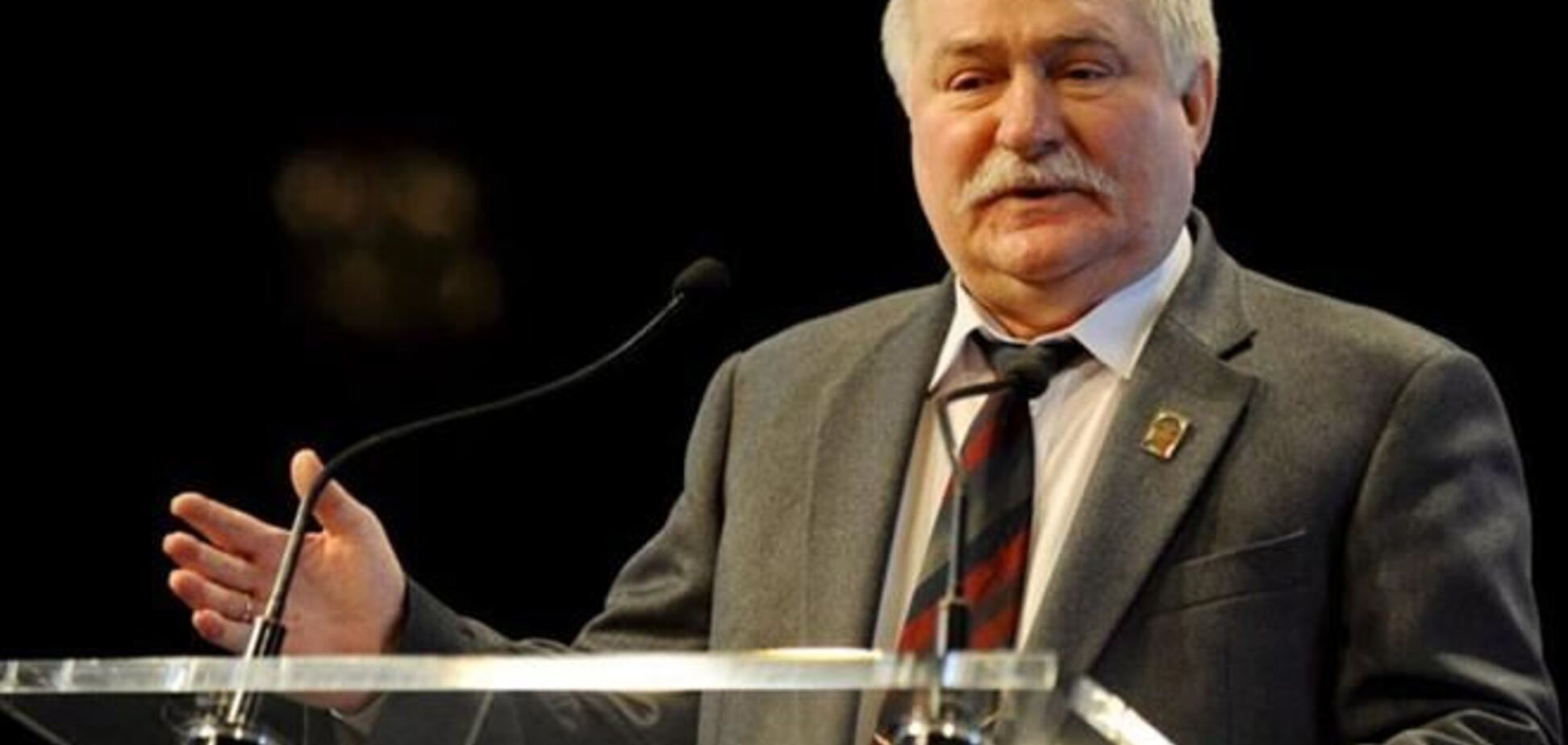 В Україні немає лідера, здатного повалити владу - екс-президент Польщі