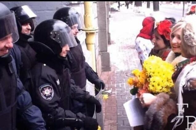 В Интернете появилось видео на песню 'Била мене мати березовим прутом, щоб я не стояла з молодим 'Беркутом'