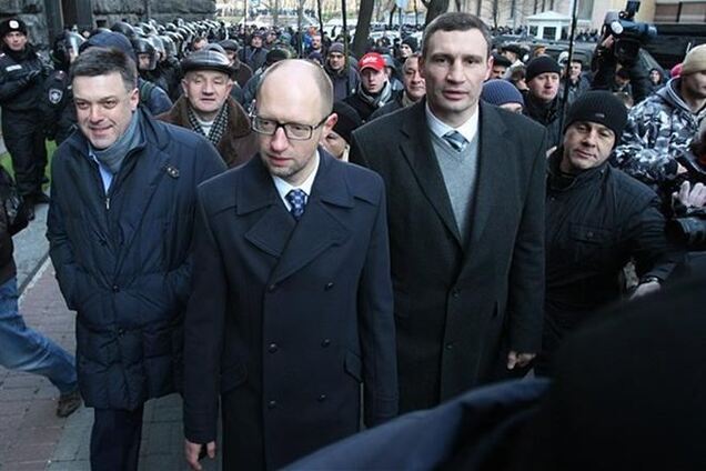 Опозиція у вівторок увечері збирає великий мітинг