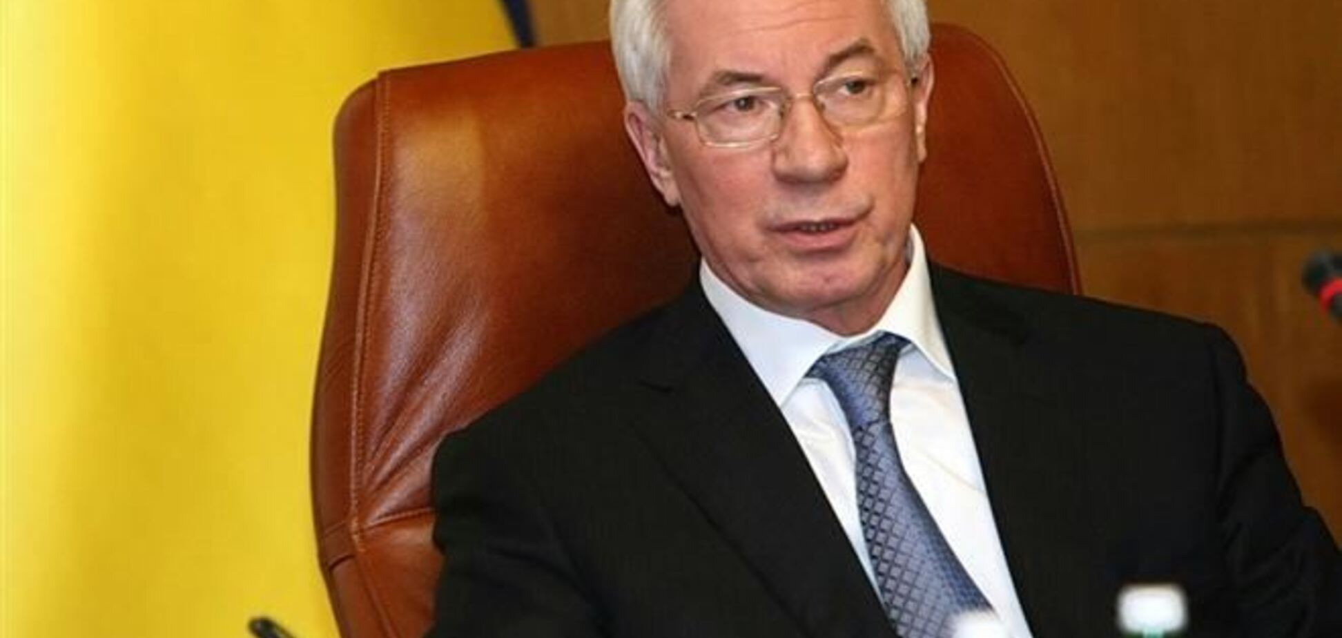 Азарову – 66, но уход на пенсию ему не грозит