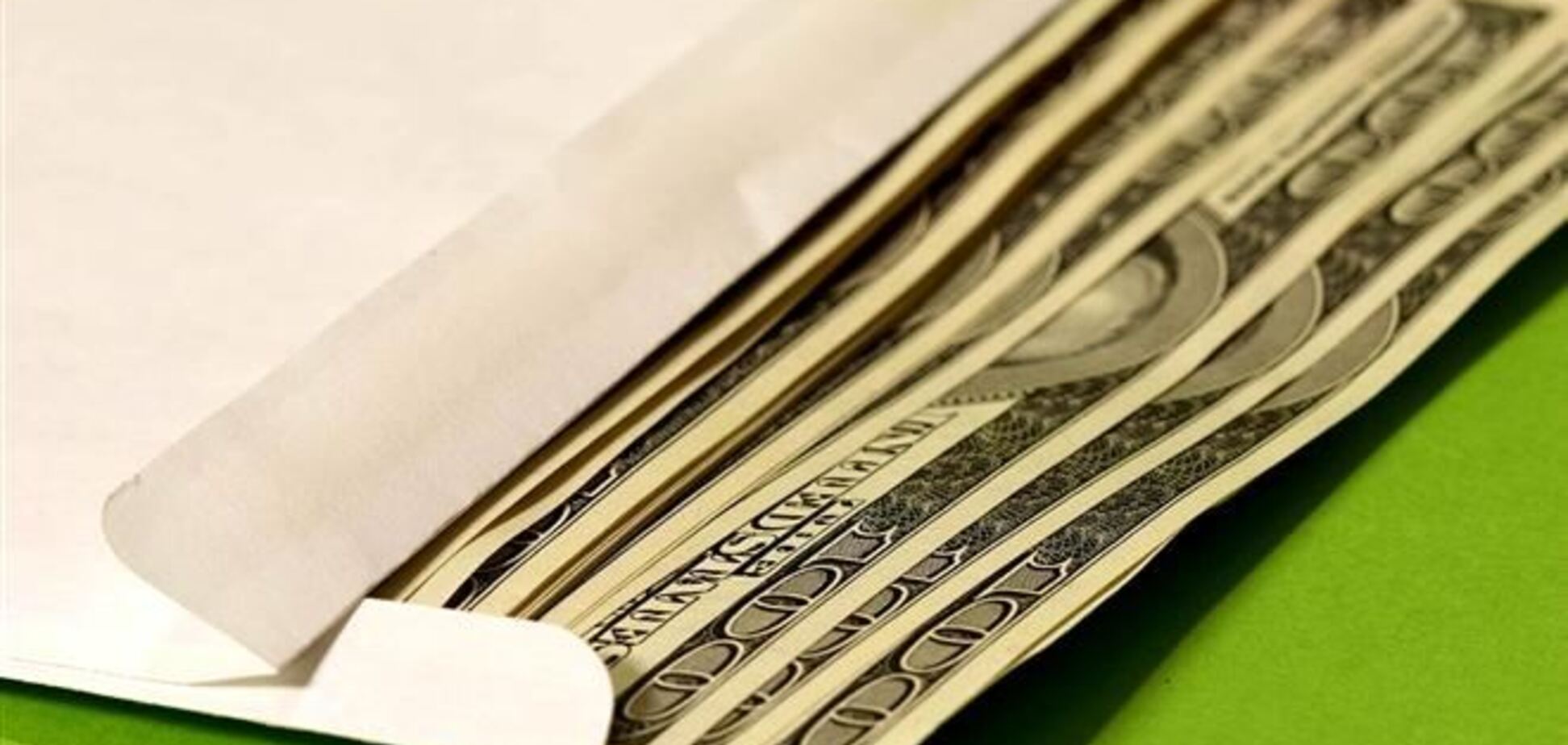 В России за валютную взятку будут наказывать строже