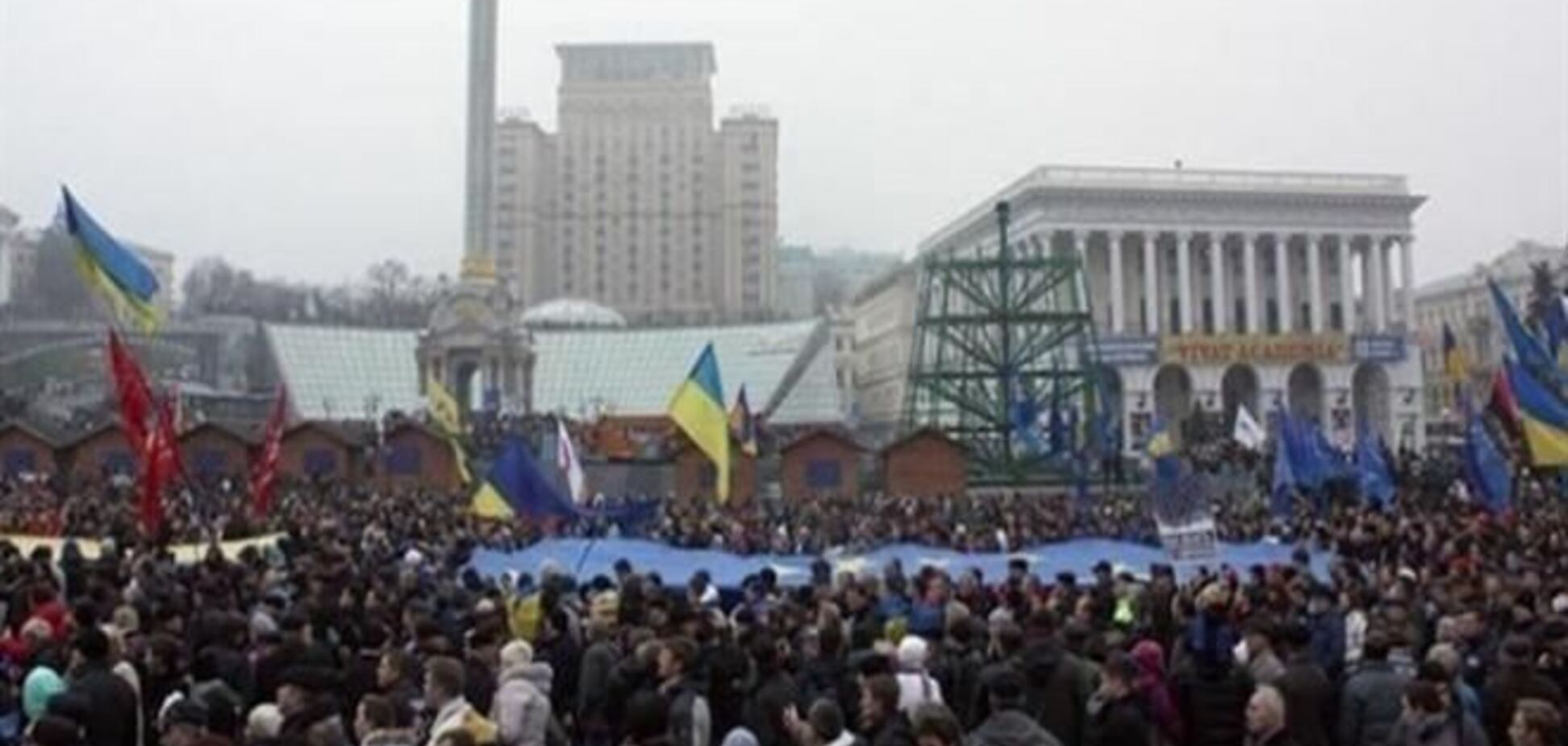 С Евромайдана госпитализировали двоих, у одного - алкогольная интоксикация