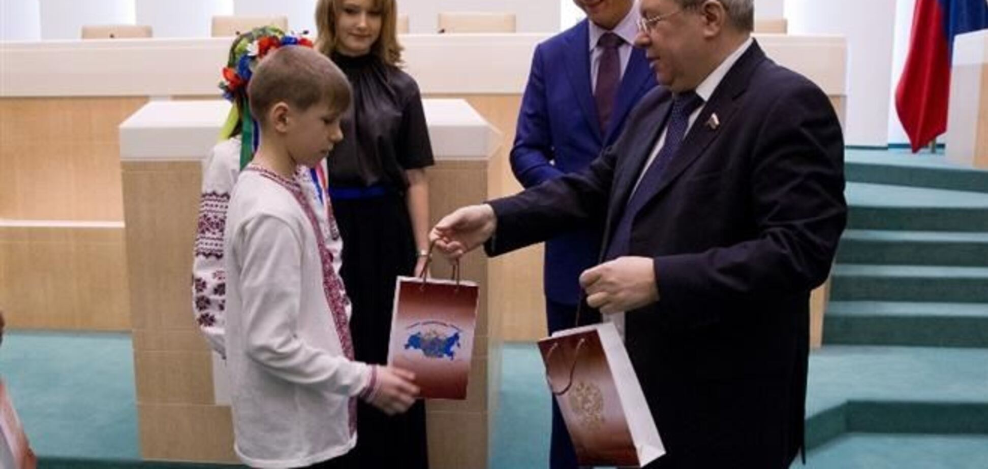 Украинские школьники посетили московские храмы