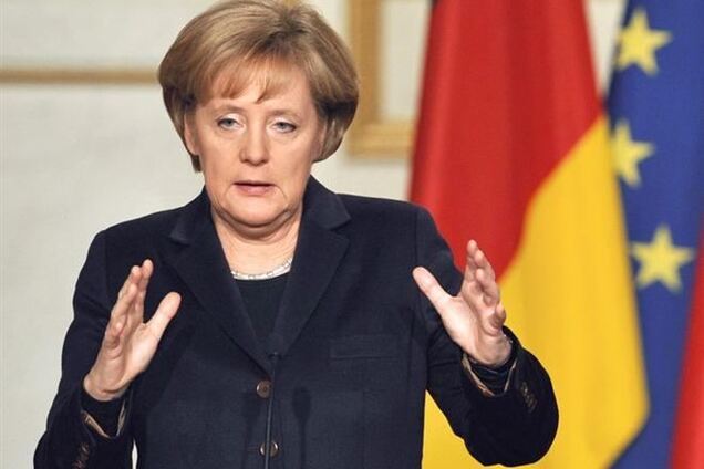 Україну не можна примушувати до вибору між ЄС і Росією - Меркель