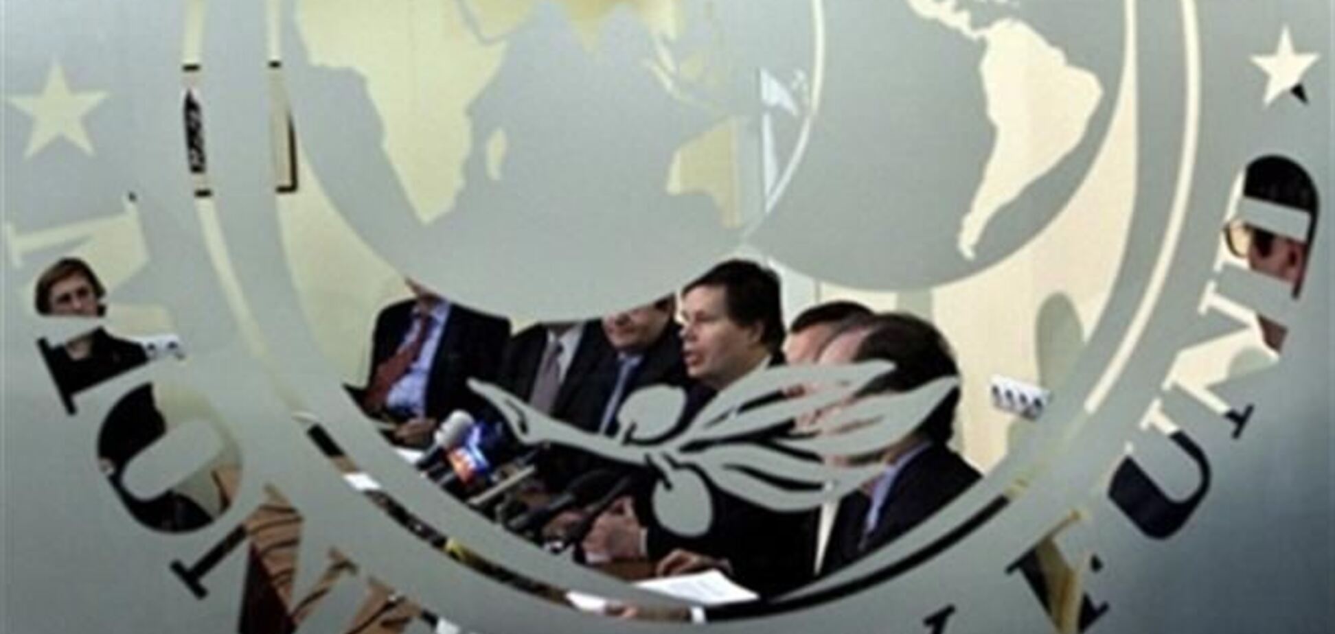 Експерт: МВФ лицемірить, заявляючи про готовність дати Україні кредит 