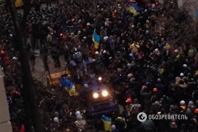 Захарченко просить мітингувальників повідомляти про провокаторів в міліцію