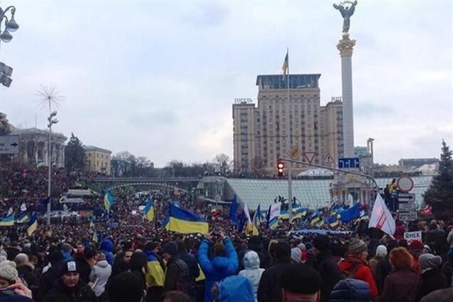 Оппозиция утверждает, что находится в Доме профсоюзов законно