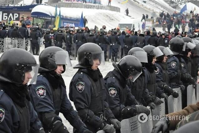 В Киев стянули три тысячи бойцов внутренних войск со всей страны