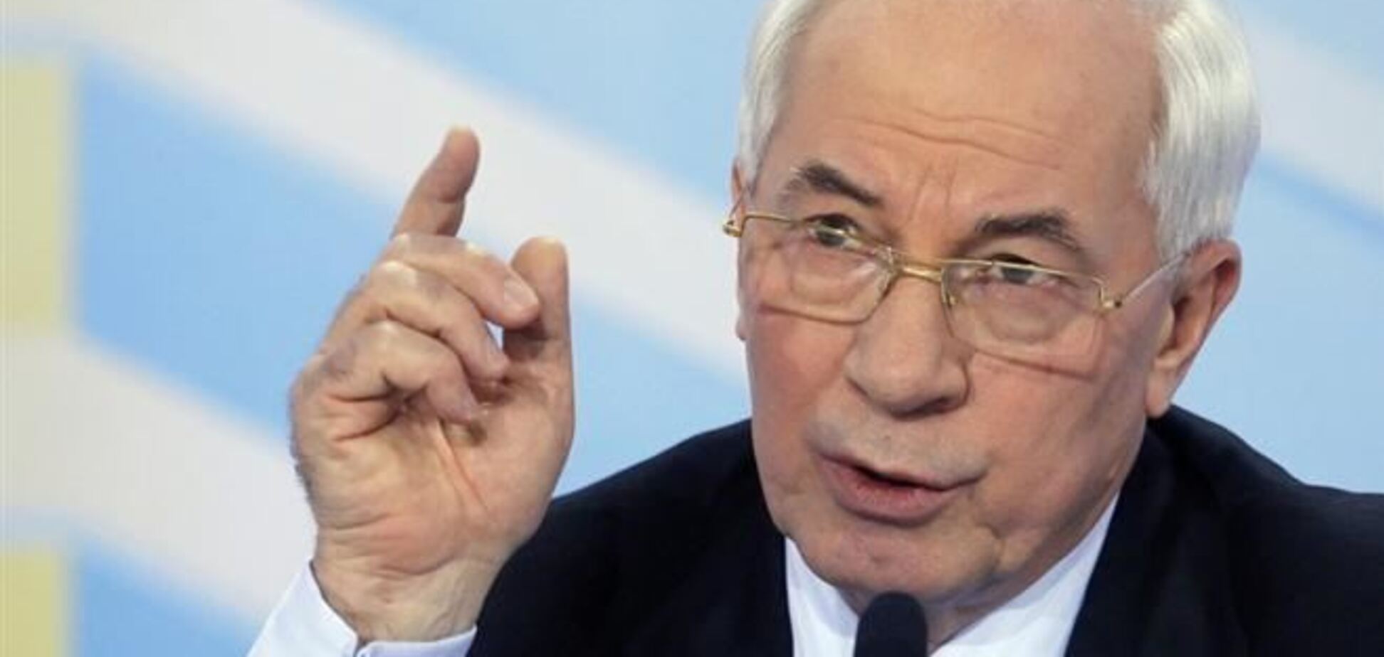 Можливо, на Баррозу наступають свята - Азаров