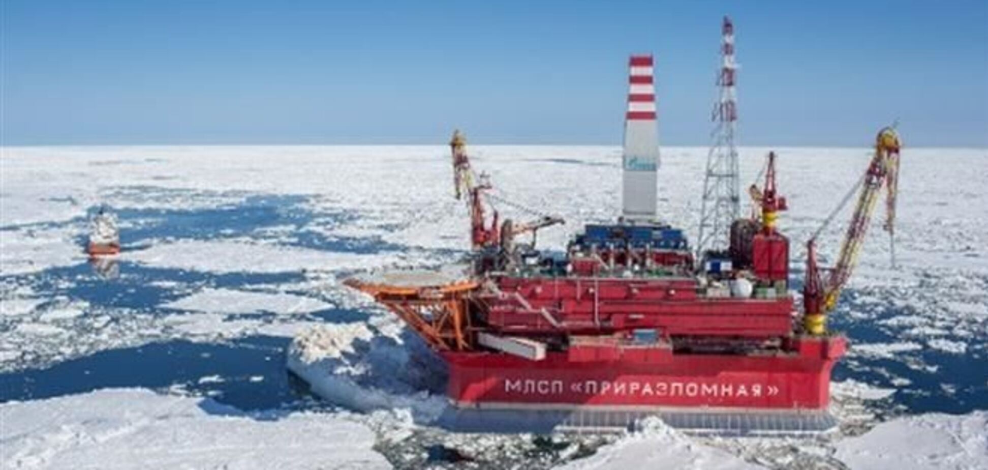 'Газпром' начал добывать нефть в Арктике