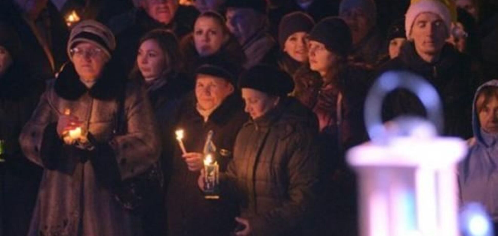 Пластуны передали активистам Евромайдана Вифлеемский огонь