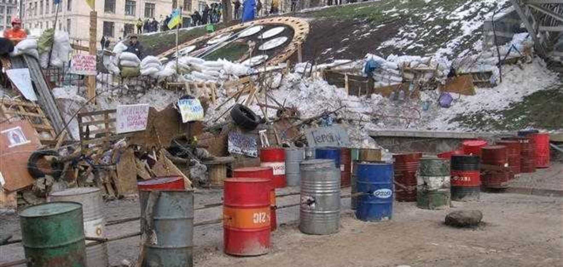Кияни проігнорували прибирання барикад Евромайдана