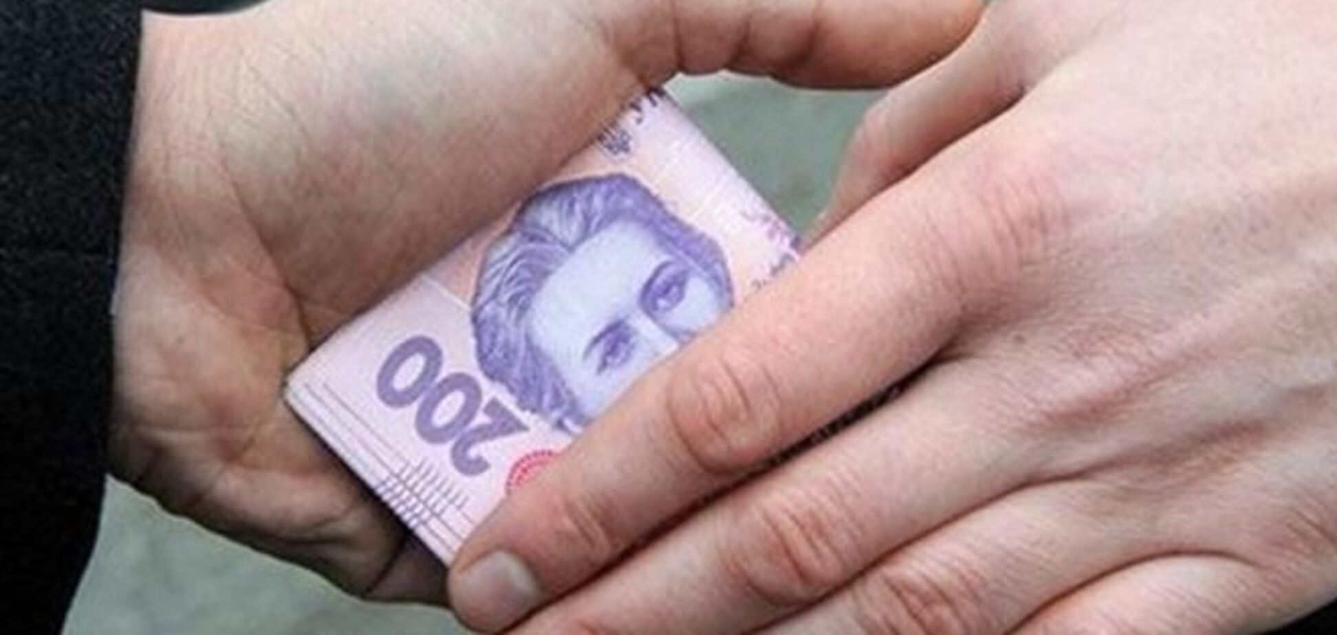 Банки начали массово требовать у украинцев погасить старые задолженности
