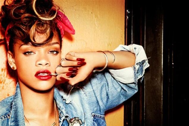 Рианна вошла в список самых стильных знаменитостей 2013 года