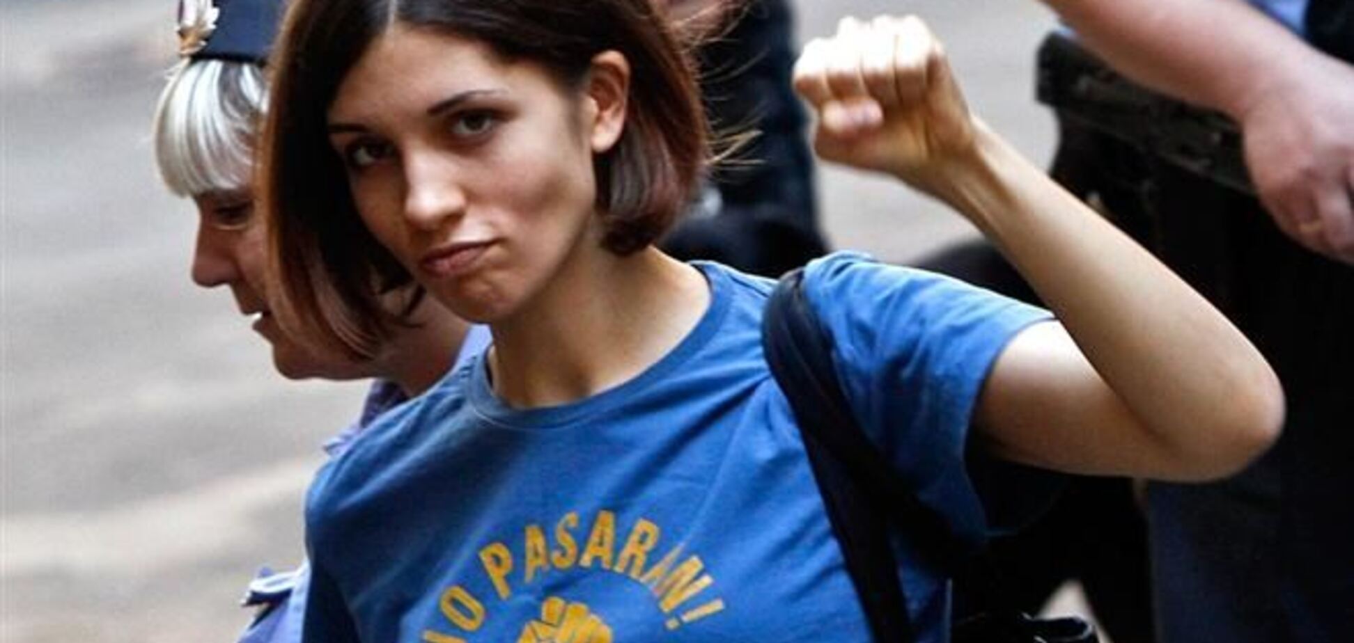 Участница Pussy Riot Толоконникова вышла на свободу