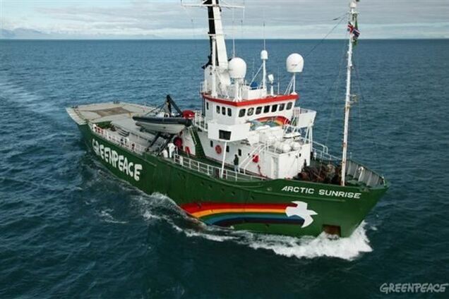 У Росії амністували першого члена екіпажу судна Greenpeace