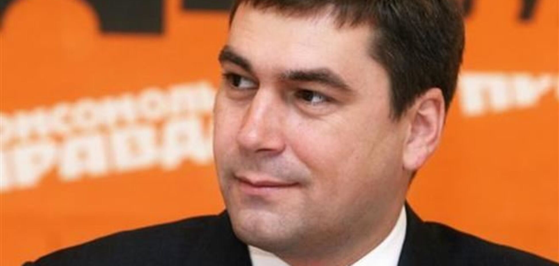 Оппозиционеры, врываясь на заседание Киевсовета, выбили незапертые двери