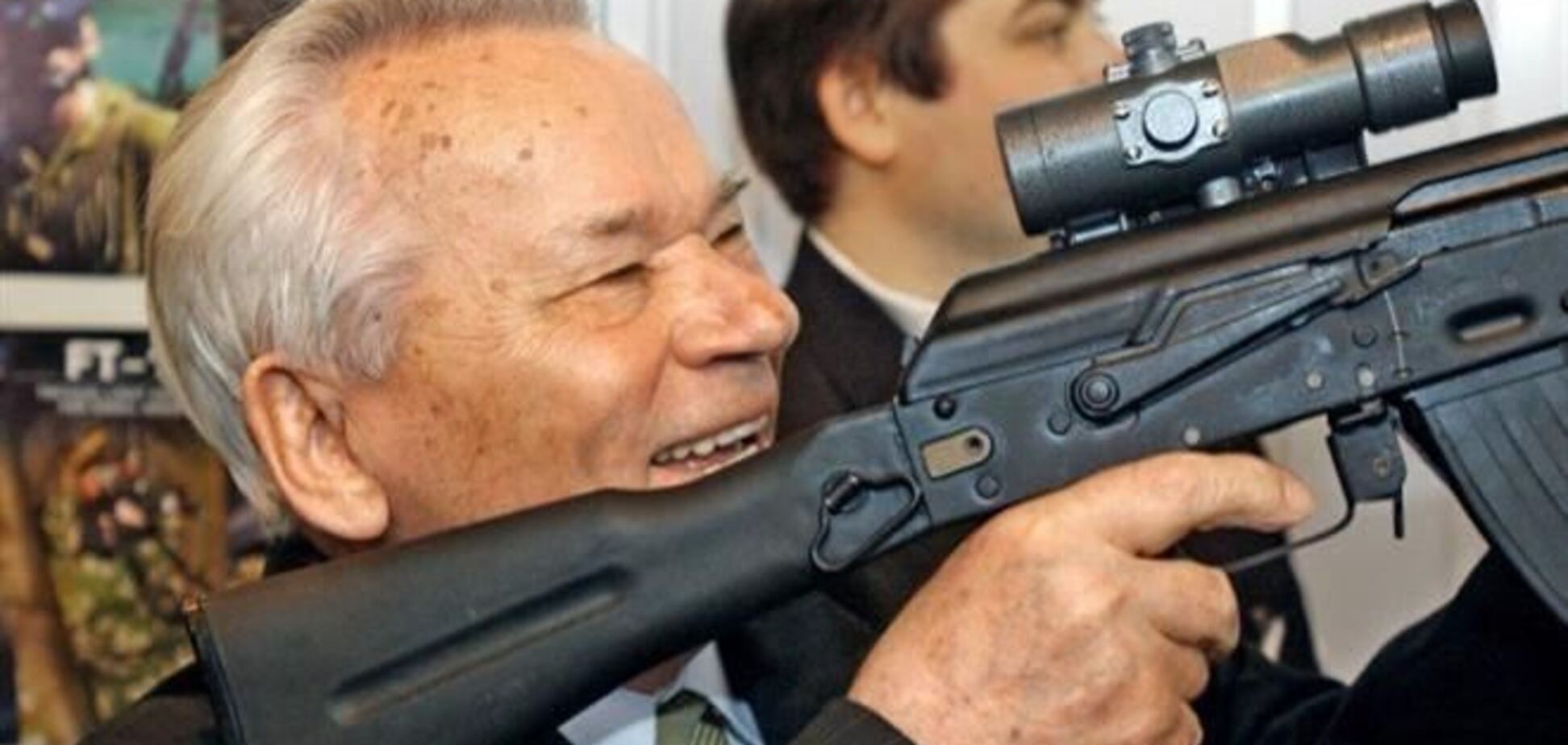 Именем оружейника Калашникова могут назвать вуз и улицу в Москве