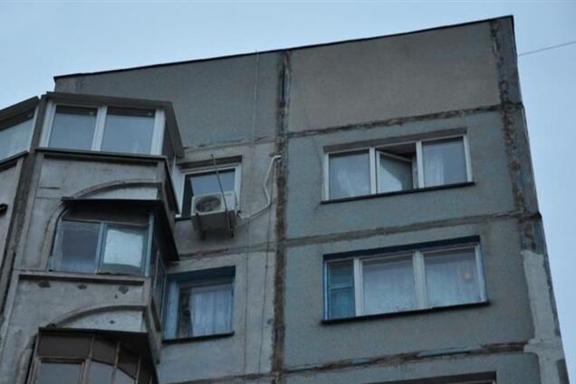 У Керчі півторарічний малюк випав з вікна дев'ятого поверху