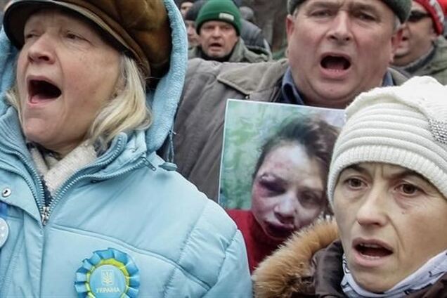 Во Львове журналисты протестовали из-за избиения Татьяны Чорновил