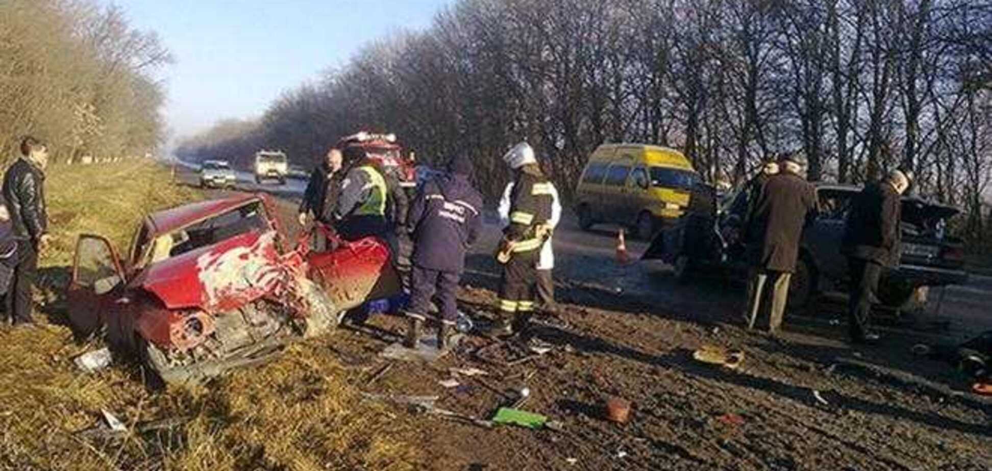 Жуткое ДТП на Тернопольщине: трое пострадавших