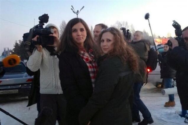 Pussy Riot предложили Ходорковскому сотрудничество