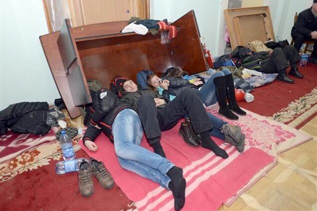 Евромайдановци не змогли продовжити оренду Будинку профспілок