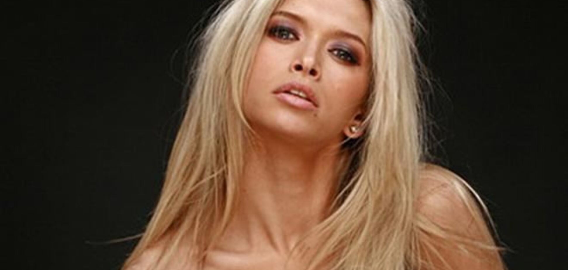 На безымянном пальце Брежневой появилось изумительное кольцо