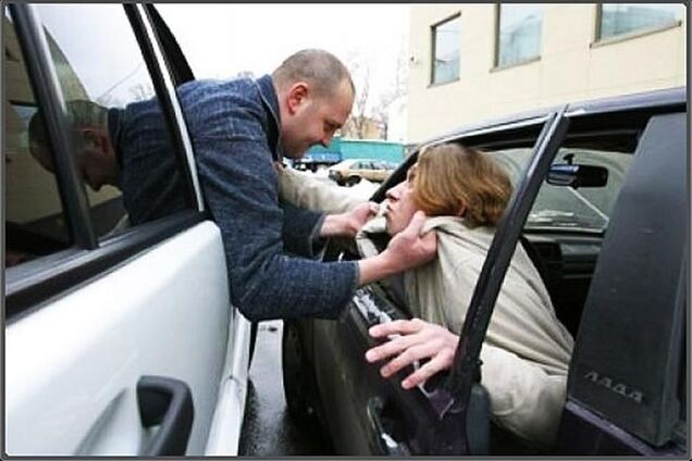 'Обозреватель' поможет наказать автохулигана